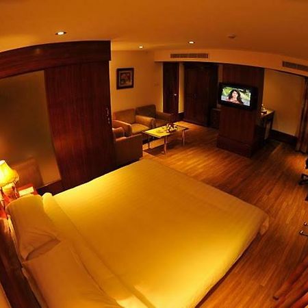 Hotel Marg Krishnaaya Віджаявада Екстер'єр фото